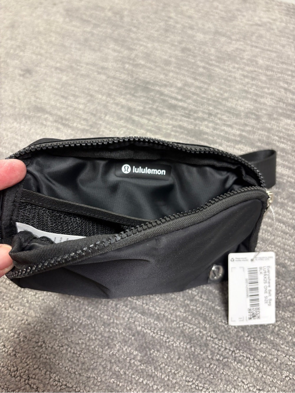Lululemon belt bag - Picture 3 of 4